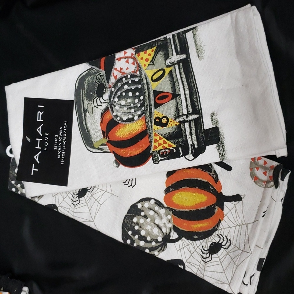 Tahari Boo! With Pumpkins, Truck and Spiders Kitchen Towel Set